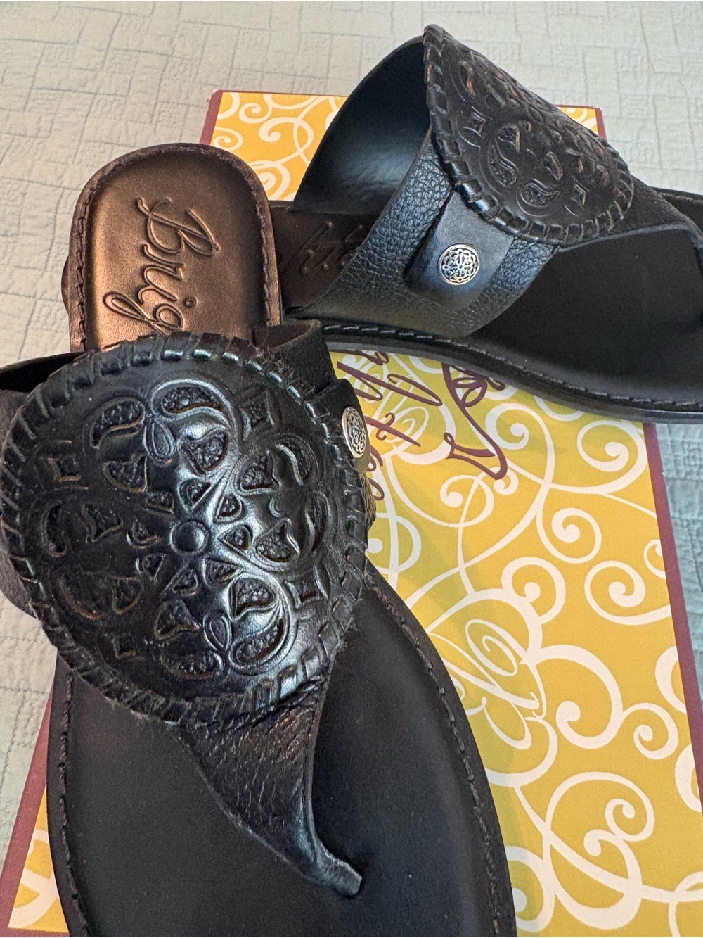 Brighton Black Leather Alexa Thong Sandals - Picture 2 of 5
